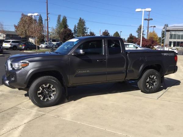 2019 Toyota Tacoma 4WD Magnetic Gray Metallic LOW PRICE - Great Car! for sale in Bend, OR – photo 3