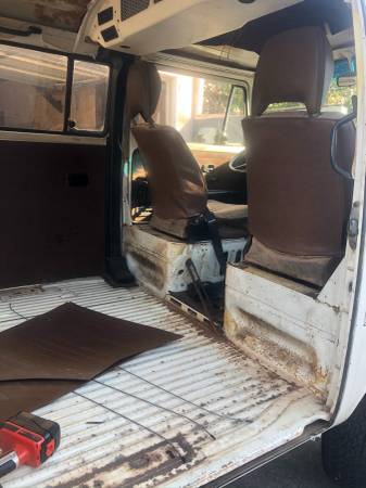 Vintage 1977 VW Bus - white for sale in Venice, CA – photo 3