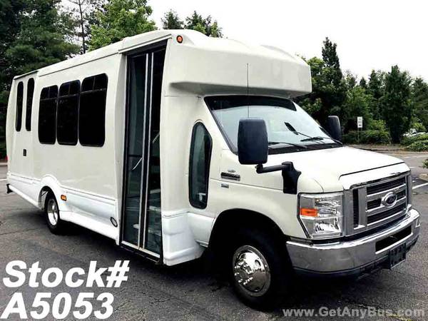 Shuttle Buses Wheelchair Buses Wheelchair Vans Medical Buses For... for sale in Westbury, RI – photo 18