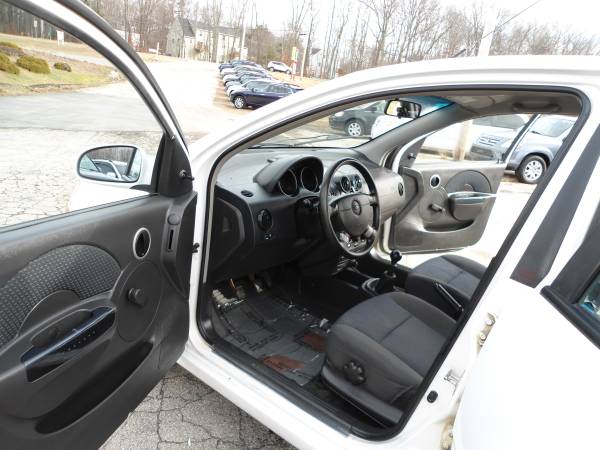 Chevrolet Aveo Gas Saving 5 Speed Manual 90K ***1 Year Warranty*** -... for sale in Hampstead, NH – photo 20