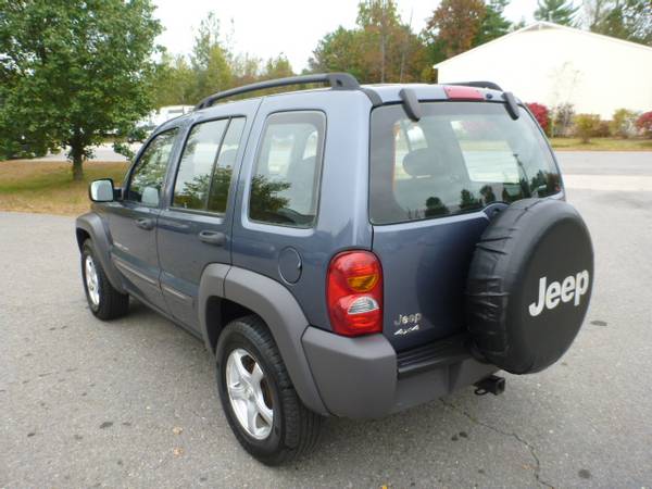 2002 JEEP LIBERTY 4X4 AUTOMATIC LOW MILEAGE RUNS AND DRIVES GOOD for sale in Milford, ME – photo 4