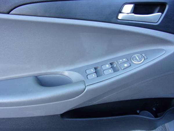 2011 Hyundai Sonata GLS 4D Sedan! Clean Title! 30 Days Warranty! for sale in Marysville, CA – photo 14