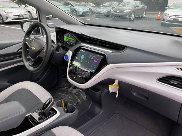 2017 Chevrolet Bolt EV LT Electric Vehicle 13,000 miles 238 miles -... for sale in Walpole, MA – photo 22