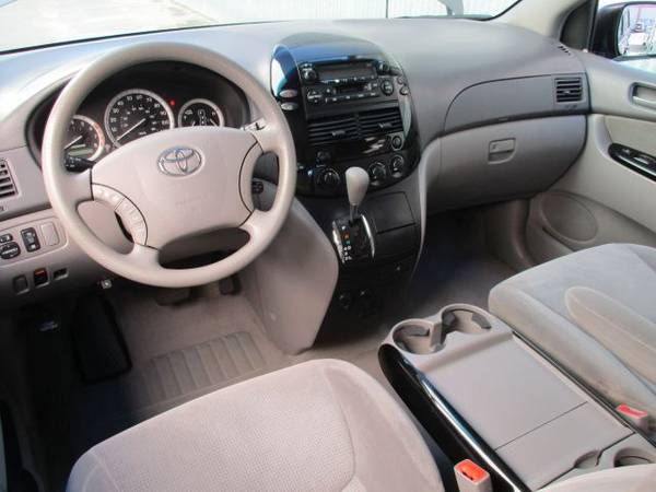 2004 Toyota Sienna 8-Passenger Minivan w/Clean Carfax - cars &... for sale in Santa Clara, CA – photo 10