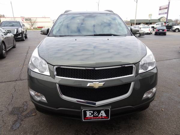 2011 Chevrolet Traverse AWD 2LT *Only 72k* - cars & trucks - by... for sale in Waterloo, WI – photo 9