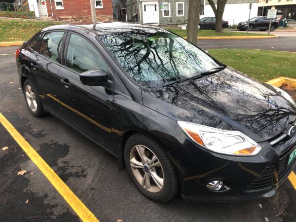 2012 Ford Focus SE - cars & trucks - by owner - vehicle automotive... for sale in Winooski, VT – photo 4