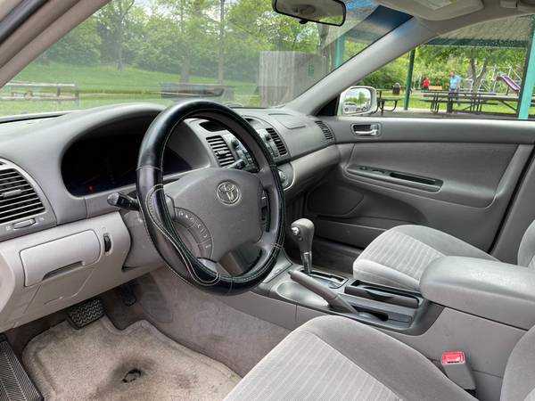 2005 TOYOTA CAMRY LE - - by dealer - vehicle for sale in Merriam, MO – photo 10