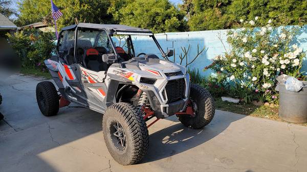 2020 POLARIS RZR XP 4 TURBO 5 Seats DYNAMIX White on Red Street for sale in Long Beach, CA – photo 4