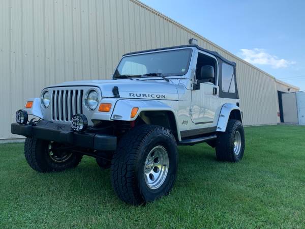 Jeep Wranglers 2003 -2004 clean for sale in Frankfort, IL – photo 8