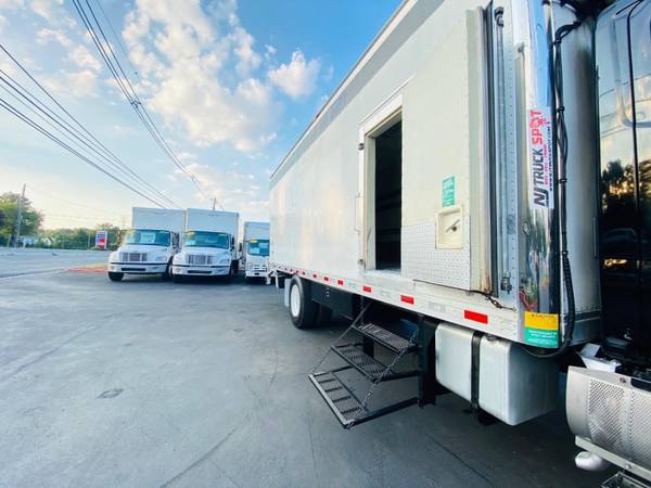 2014 HINO 338A 22FT THERMO KING + LIFT GATE... for sale in South Amboy, NY – photo 19