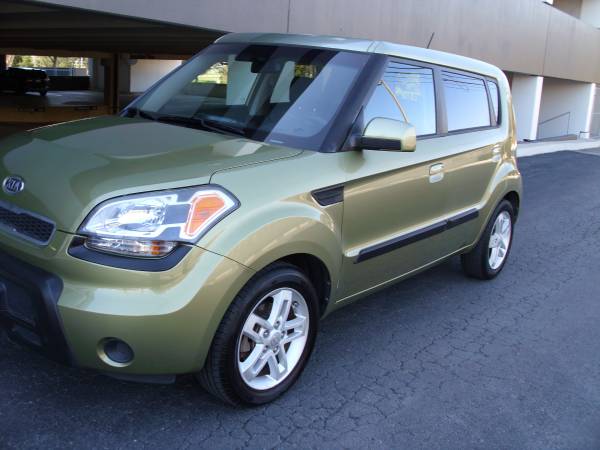 2010 KIA SOUL ! IMMACULATE CONDITION - - by dealer for sale in San Antonio, TX – photo 4