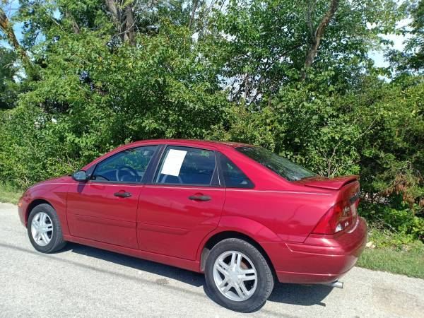 2004 Ford Focus SE Comfort LOW MILES!!! for sale in Fulton, MO – photo 2