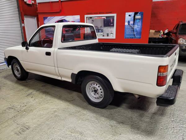 1992 Toyota Pick up only 50k miles ! mint condition - cars & for sale in Miami, FL – photo 4