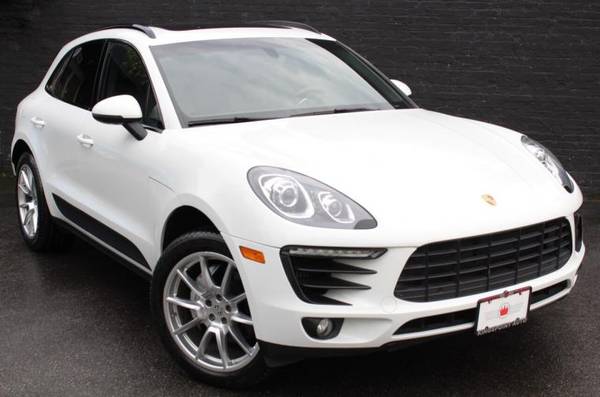 2015 Porsche Macan S AWD 4dr SUV SUV - cars & trucks - by dealer -... for sale in Great Neck, NY – photo 3