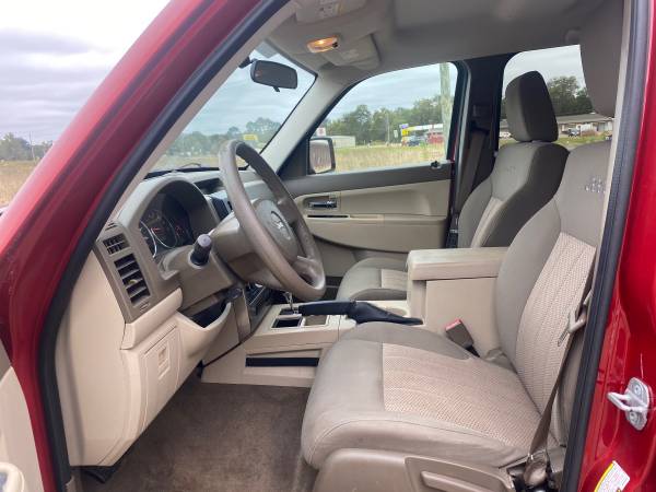2009 JEEP LIBERTY 2WD - cars & trucks - by owner - vehicle... for sale in Greenwood, MS – photo 8