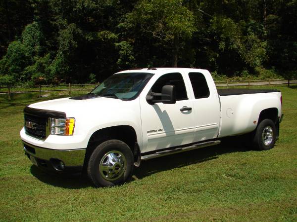 2011 GMC SIERRA SLE 3500HD MAY TRADE FOR NICE MUSCLE CAR OR TRUCK -... for sale in Gentry, AR – photo 2