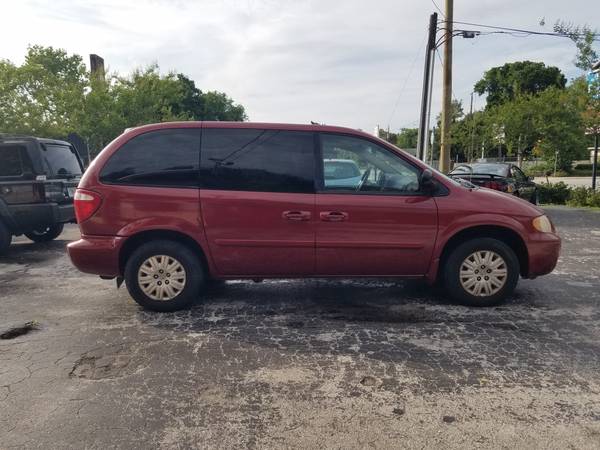 2005 Chrysler Town and Country (One Owner) - 2800 Cash - cars & for sale in Daytona Beach, FL – photo 14