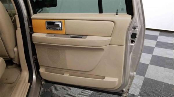 2008 LINCOLN Navigator L 4D Crossover SUV for sale in Long Island City, NY – photo 23