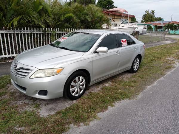 Toyota Camry - cars & trucks - by owner - vehicle automotive sale for sale in Hialeah, FL – photo 2