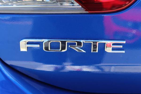 2010 Kia Forte Koup SX SKU: A5306496 Coupe - - by for sale in Renton, WA – photo 11