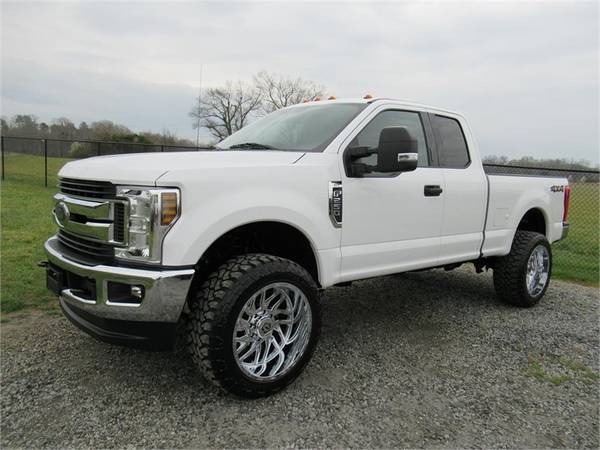 2018 FORD F250 SUPER DUTY XLT, White APPLY ONLINE for sale in Summerfield, SC – photo 16