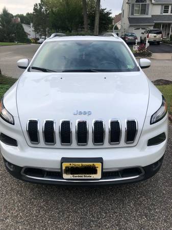 2018 Jeep Cherokee for sale in PORT JEFFERSON STATION, NY – photo 2