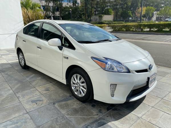 2014 Toyota Prius Plug-In W/ Navigation *Clean Title!* - cars &... for sale in Irvine, CA – photo 11