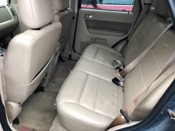 2011 Ford Escape Limited-$4000 - cars & trucks - by owner - vehicle... for sale in Cadillac, MI – photo 3