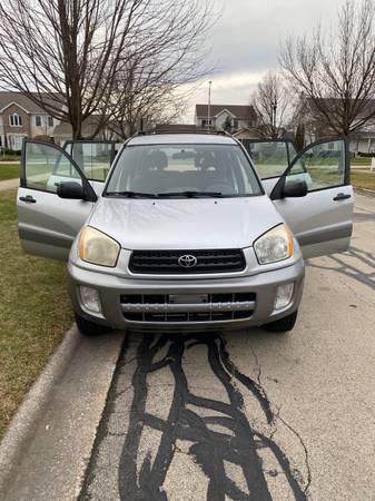 $$ 2003 TOYOTA RAV4 $$$ - cars & trucks - by owner - vehicle... for sale in Bolingbrook, IL – photo 2