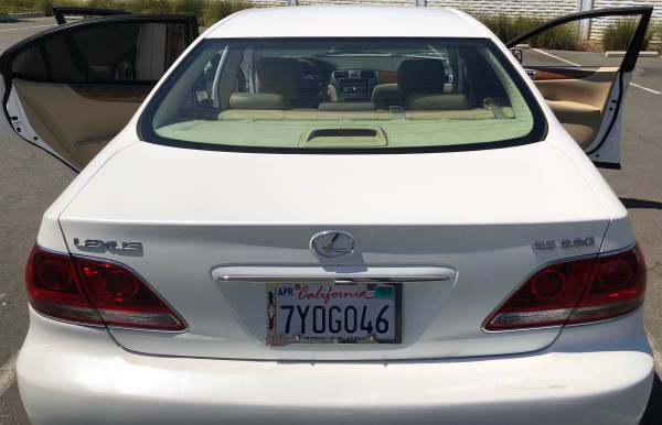 I m selling my 2006 Lexus es330 Great commuter Currently registered for sale in Fairfield, CA – photo 3