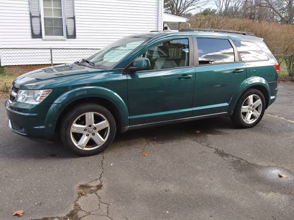 2009 Dodge Journey SXT AWD - Only 126K Miles - cars & trucks - by... for sale in Windsor, CT – photo 3