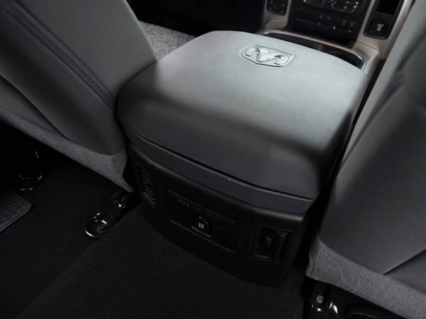 2019 Ram 1500 Classic Crew Cab Big Horn Pickup 4D 5 1/2 ft pickup -... for sale in Park Ridge, IL – photo 21