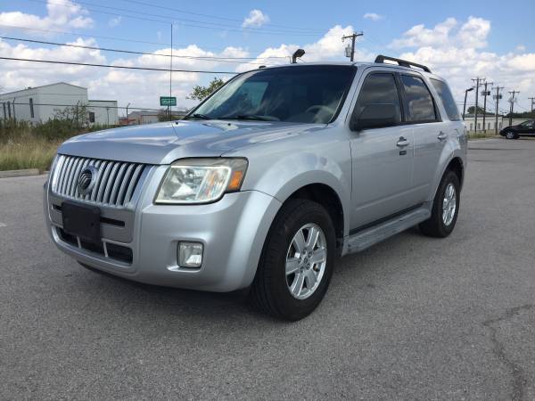 2010 Mercury Mariner One Owner Clean Carfax for sale in Austin, TX – photo 2