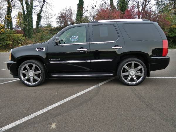 2010 Cadillac Escalade AWD 4dr Luxury - cars & trucks - by dealer -... for sale in Gladstone, OR – photo 6