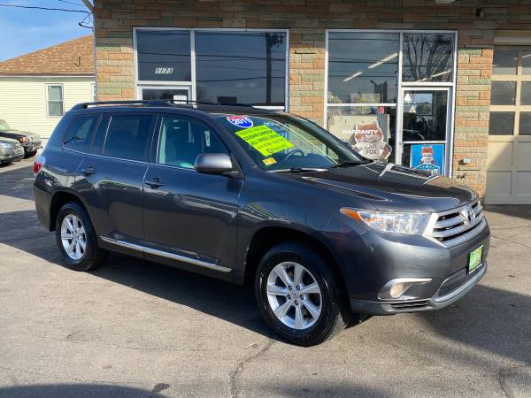 TOYOTA HIGHLANDER - cars & trucks - by dealer - vehicle automotive... for sale in Cranston, RI – photo 6
