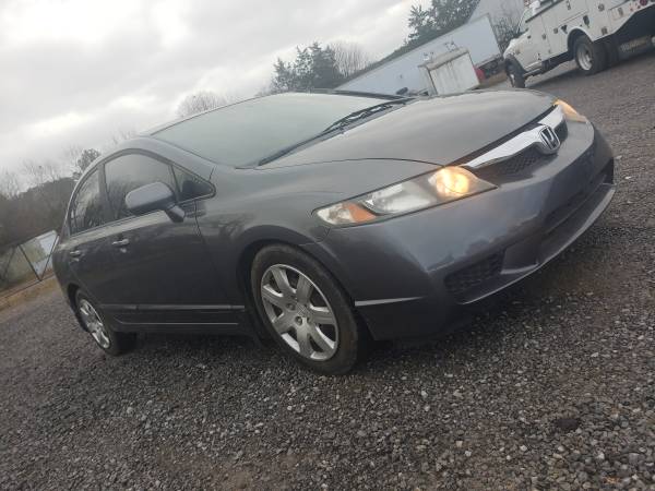 2011 Honda Civic 4 door NICE!!! - cars & trucks - by owner - vehicle... for sale in Cleveland, TN