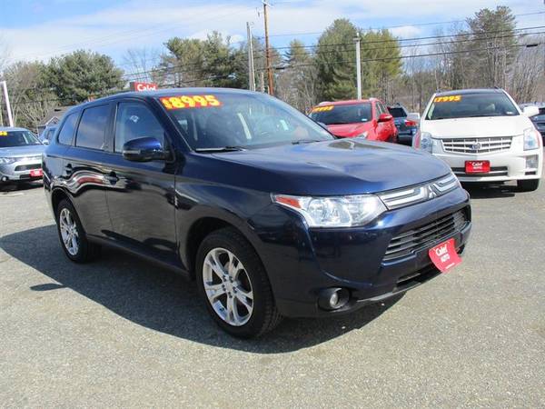 2014 Mitsubishi Outlander SE S-AWC - - by dealer for sale in Somersworth , NH – photo 3