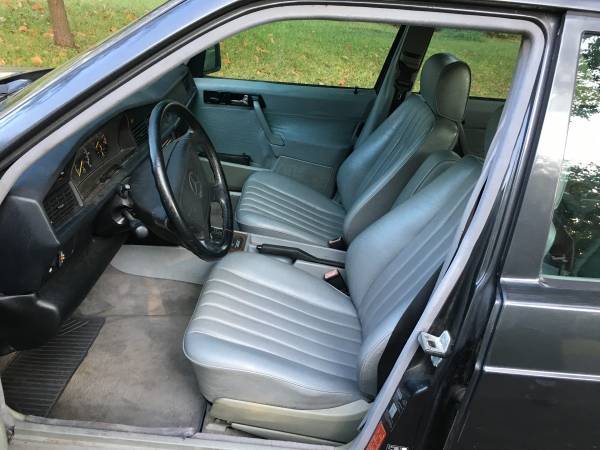 1992 Mercedes Benz 190E 2.6 - low miles for sale in Austin, TX – photo 6