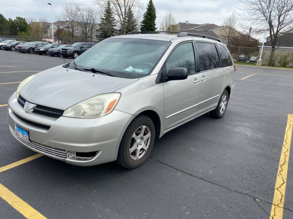 2005 Toyota Sienna LE, 8 passenger for sale in West Chicago, IL – photo 4