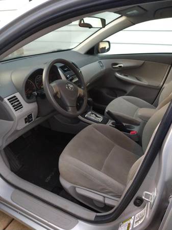 2010 Toyota Corolla LE - cars & trucks - by owner - vehicle... for sale in milwaukee, WI – photo 3