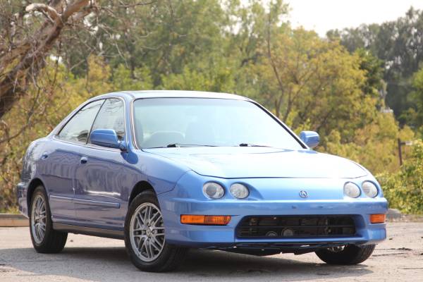 2000 Acura Integra LS sedan 5 speed rare voltage blue only 99k miles... for sale in Des Moines, IA – photo 4