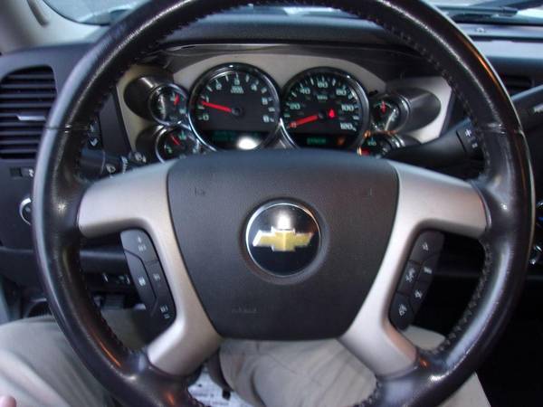 2011 Chevrolet Chevy Silverado 1500 LT 4x4 4dr Extended Cab 6.5 ft.... for sale in Londonderry, NH – photo 18