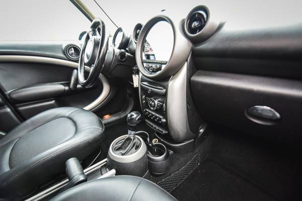 2011 MINI COOPER COUNTRYMAN 110,000 MILES LEATHER AUTOMATIC $8995... for sale in REYNOLDSBURG, OH – photo 24
