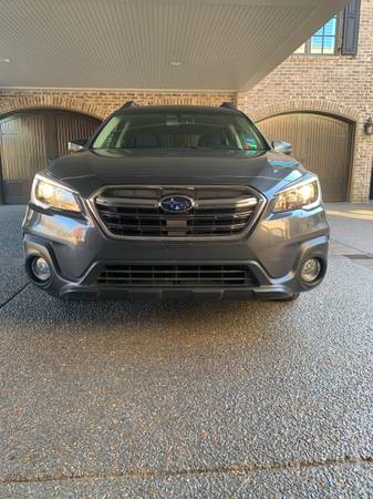 Subaru Outback 2018 limited - cars & trucks - by owner - vehicle... for sale in Brentwood, TN – photo 2