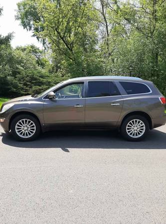 2008 Buick enclave Cxl - cars & trucks - by owner - vehicle... for sale in Hinsdale, IL – photo 6