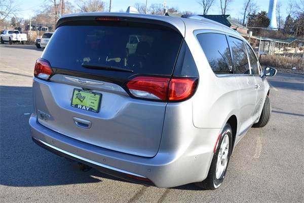 ✔️2017 Chrysler Pacifica _Touring L Plus_FWD Bad Credit Ok EMPLOYEE... for sale in Fox_Lake, IL – photo 11
