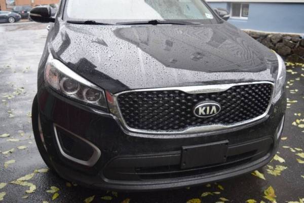 *2017* *Kia* *Sorento* *LX 4dr SUV* - cars & trucks - by dealer -... for sale in Paterson, PA – photo 2