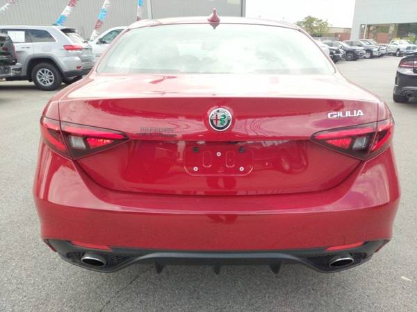 2018 Alfa Romeo Giulia Base sedan Alfa Rosso for sale in Van Buren, AR – photo 6