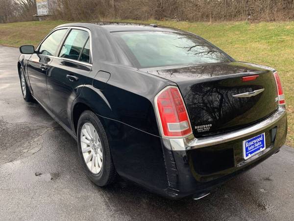 2013 Chrysler 300 300C RWD - - by dealer - vehicle for sale in Hamilton, OH – photo 8