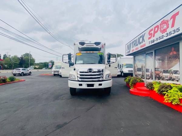 2014 HINO 338 24 FEET REEFER + LIFT GATE **NJTRUCKSPOT**NEGOTIABLE -... for sale in South Amboy, NY – photo 11